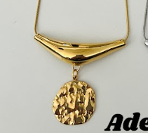 Gold Dokulu Yuvarlak Kolye